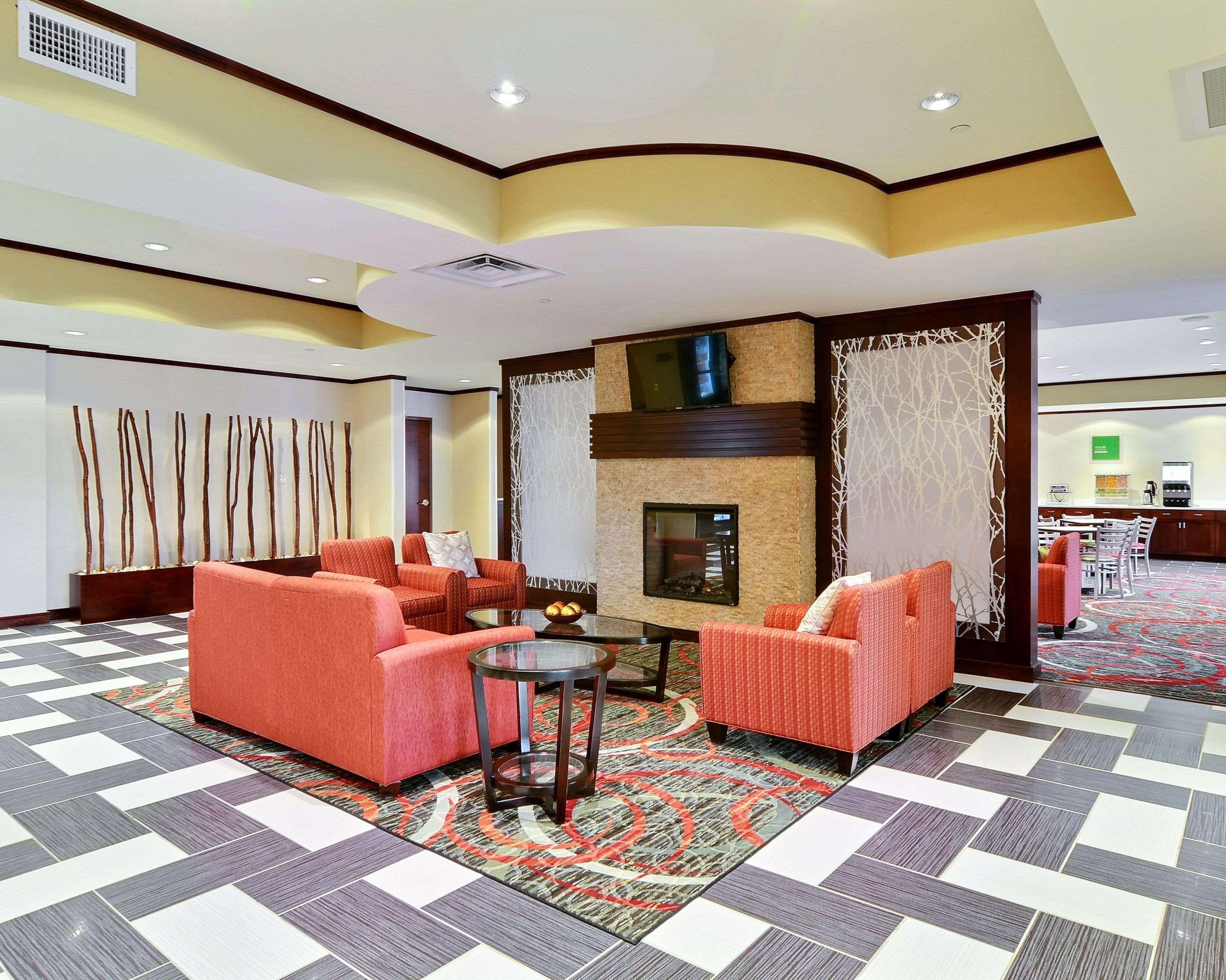 Comfort Hotel 4*