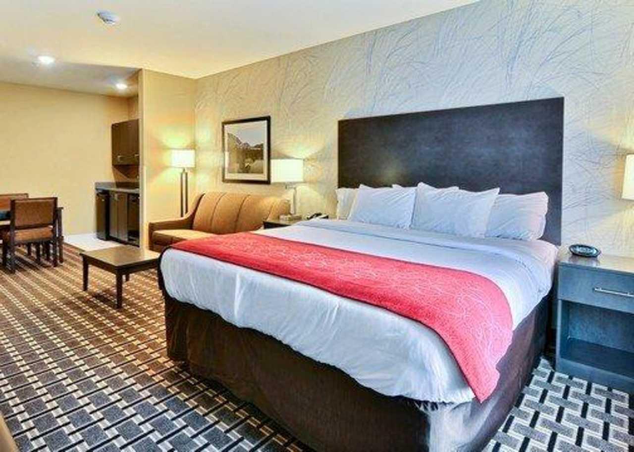 Comfort Hotel 4*