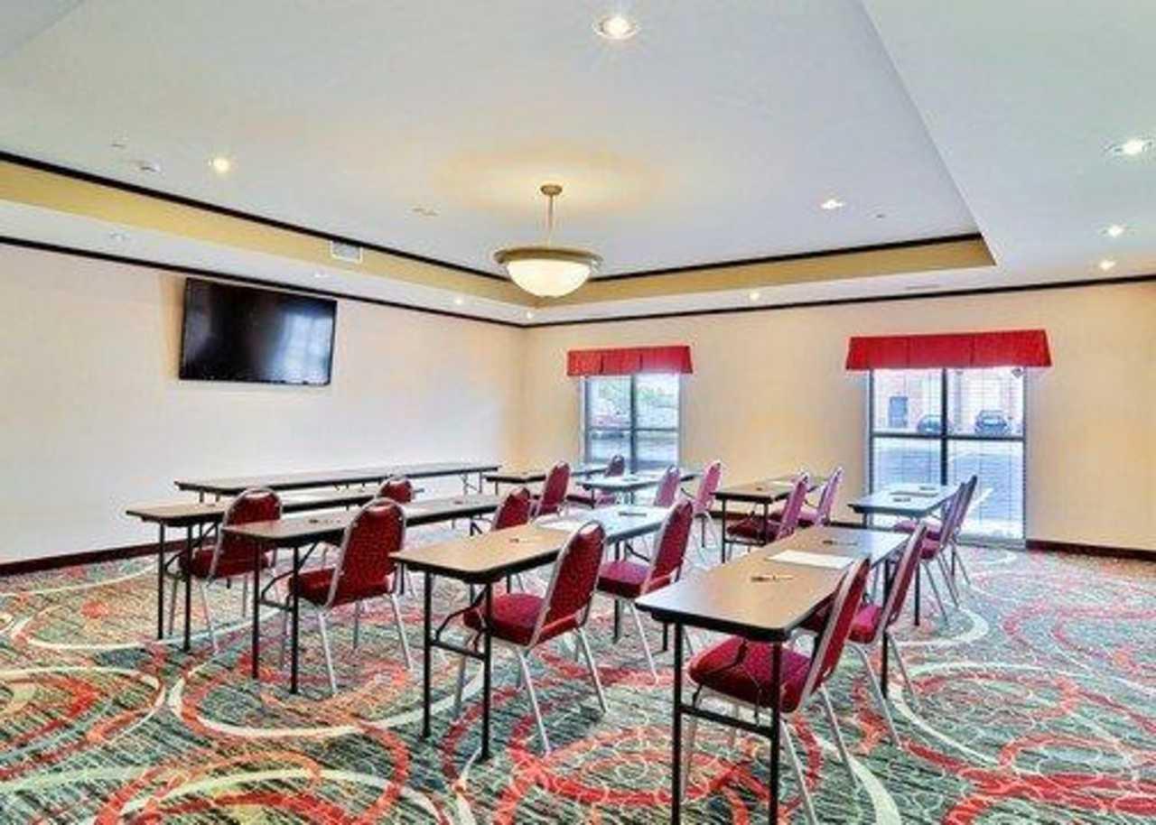 Comfort Hotel Uniontown